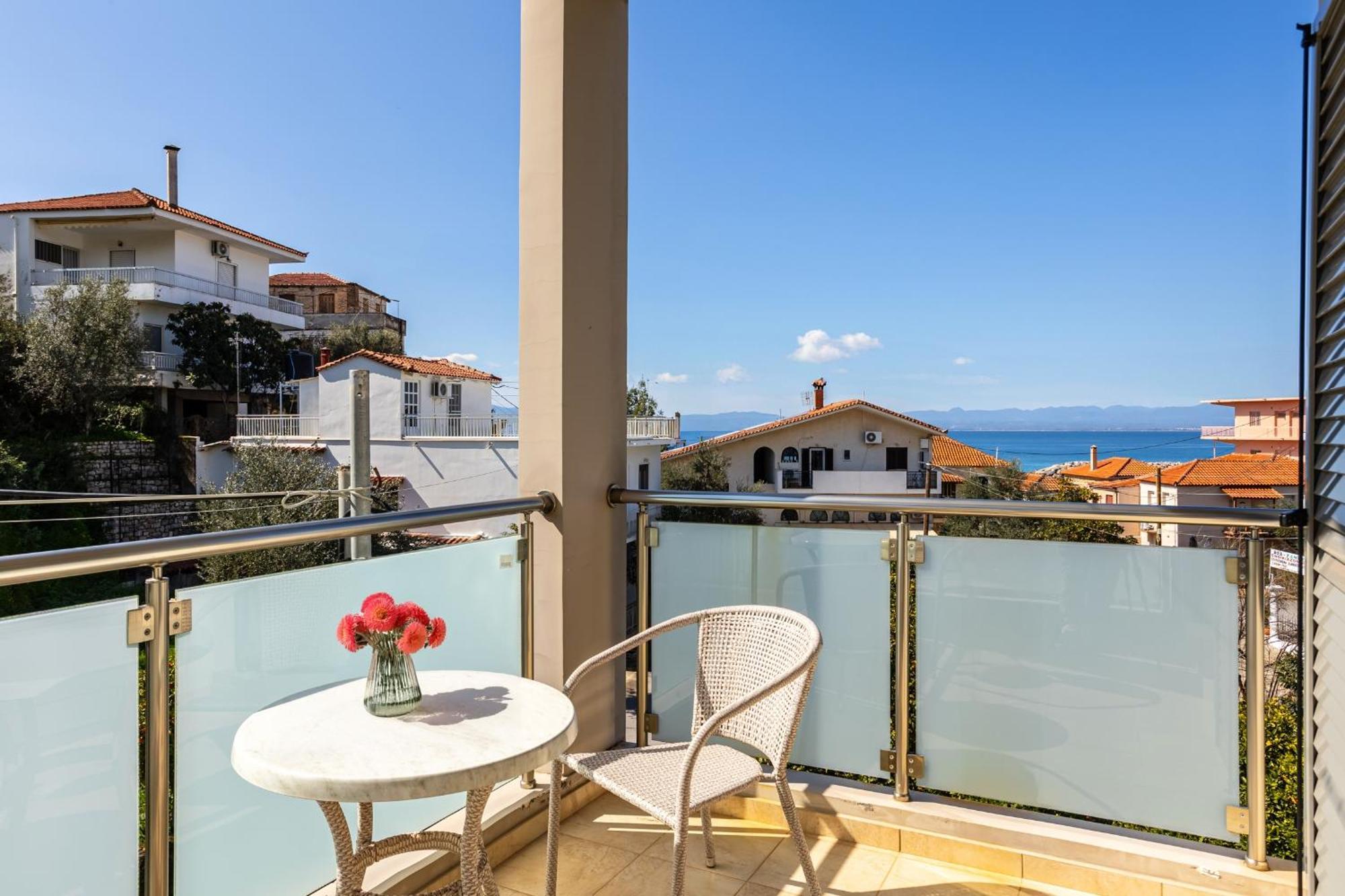 Avia Blue Maisonettes - Messinia Gulf Retreat Экстерьер фото