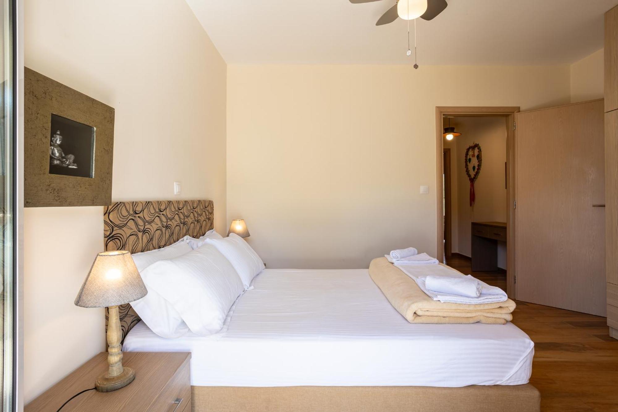 Avia Blue Maisonettes - Messinia Gulf Retreat Экстерьер фото